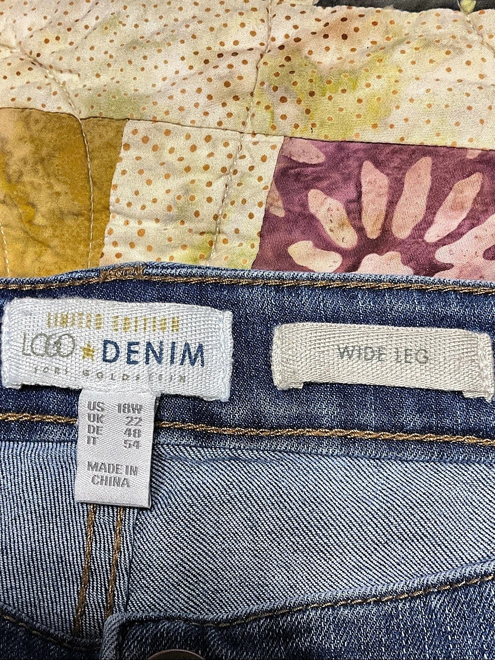 LOGO Special Edition Wide Leg Patchwork Jeans - Picture 5 of 11